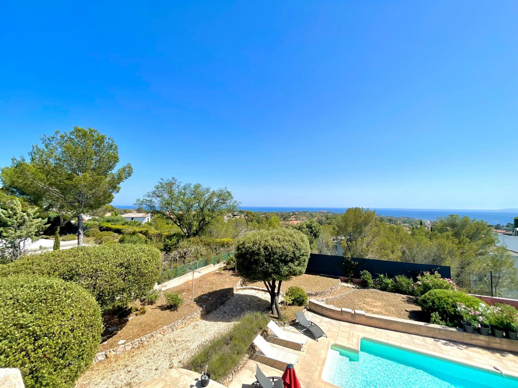 Charming French Riviera Villa // Pool, Seaview, Ac, 9Pax // Saint-Raphaël 外观 照片