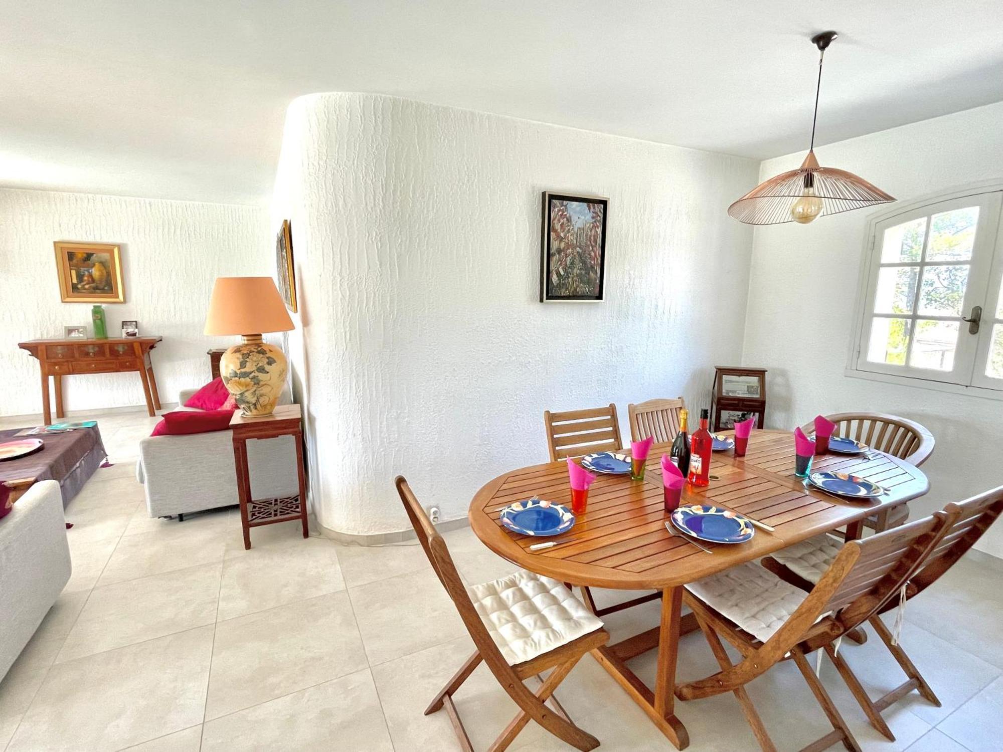 Charming French Riviera Villa // Pool, Seaview, Ac, 9Pax // Saint-Raphaël 外观 照片